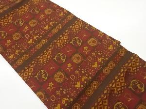 横段に花唐草・古典柄模様織出し名古屋帯